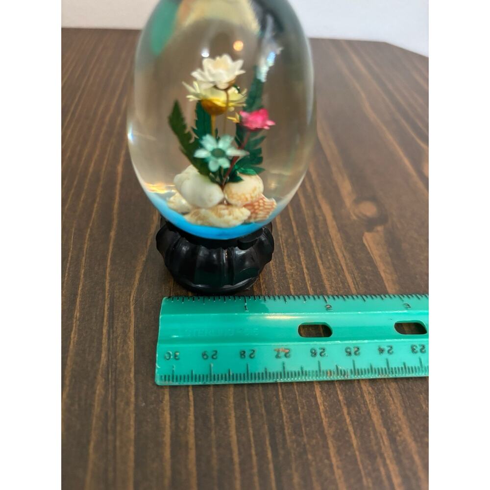 Vintage Decorative Resin Egg With Colorful Flowers, Fake Water And Shells - Picture 7 of 8